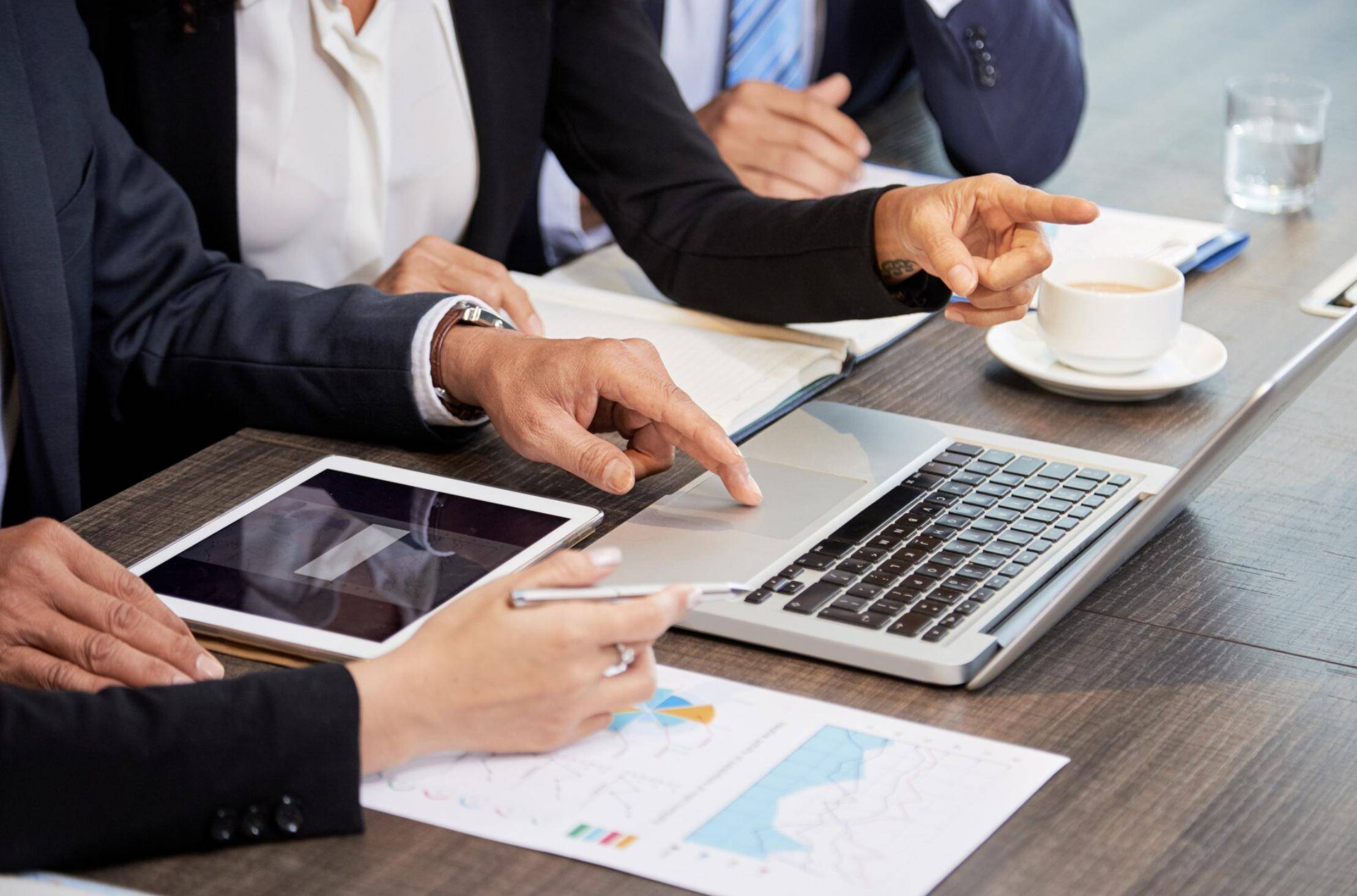 多分支機構(gòu)統(tǒng)一培訓考核的市場調(diào)查與跨企業(yè)管理解決方案